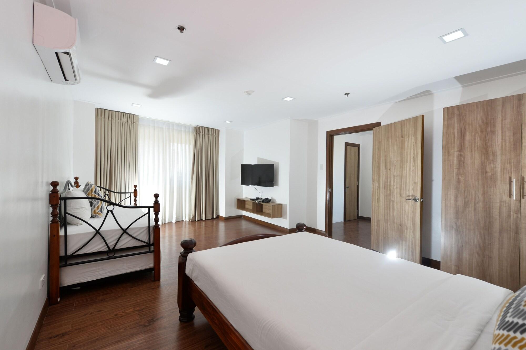 St Mark Hotel Cebu Екстер'єр фото
