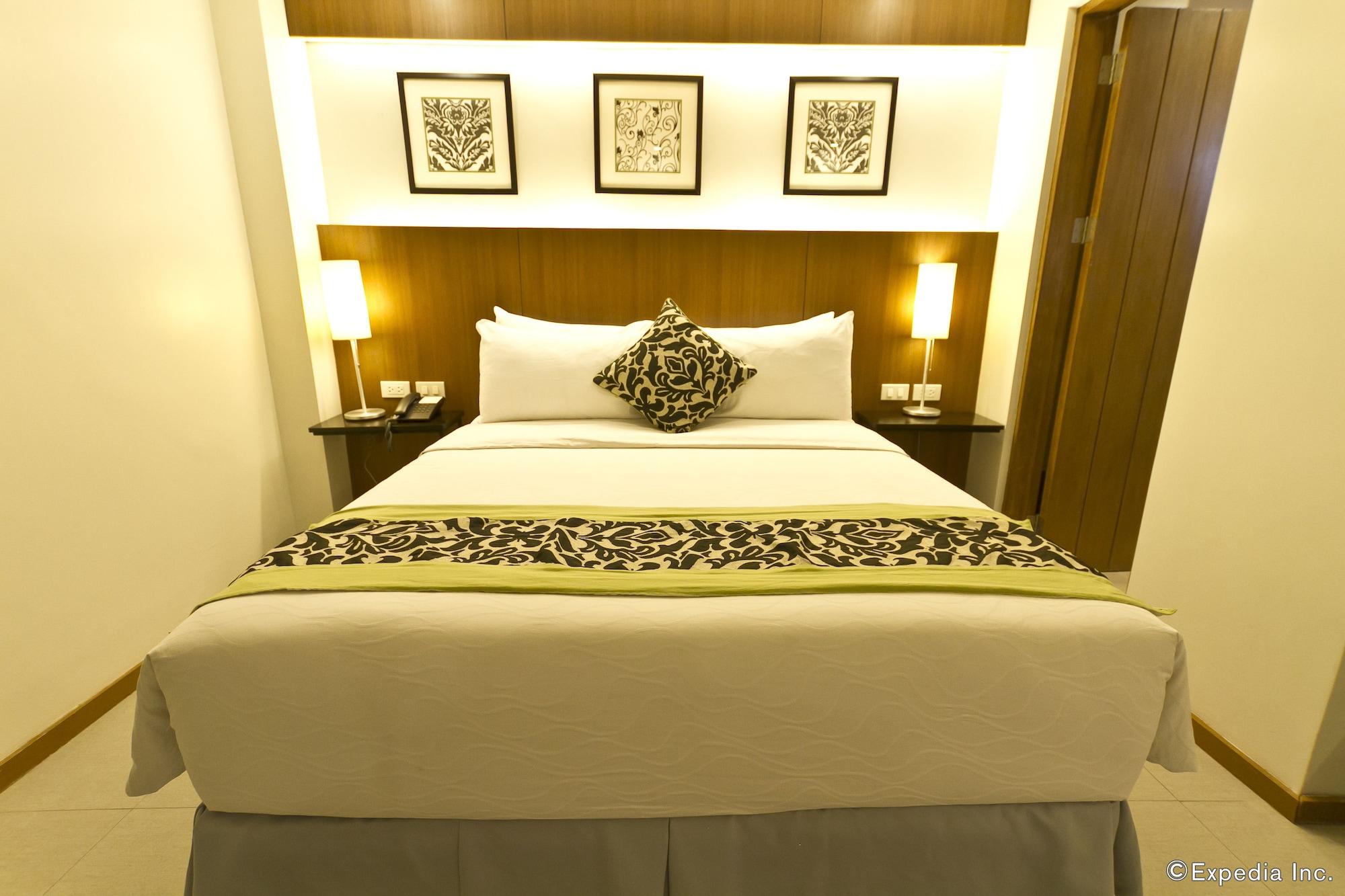 St Mark Hotel Cebu Екстер'єр фото