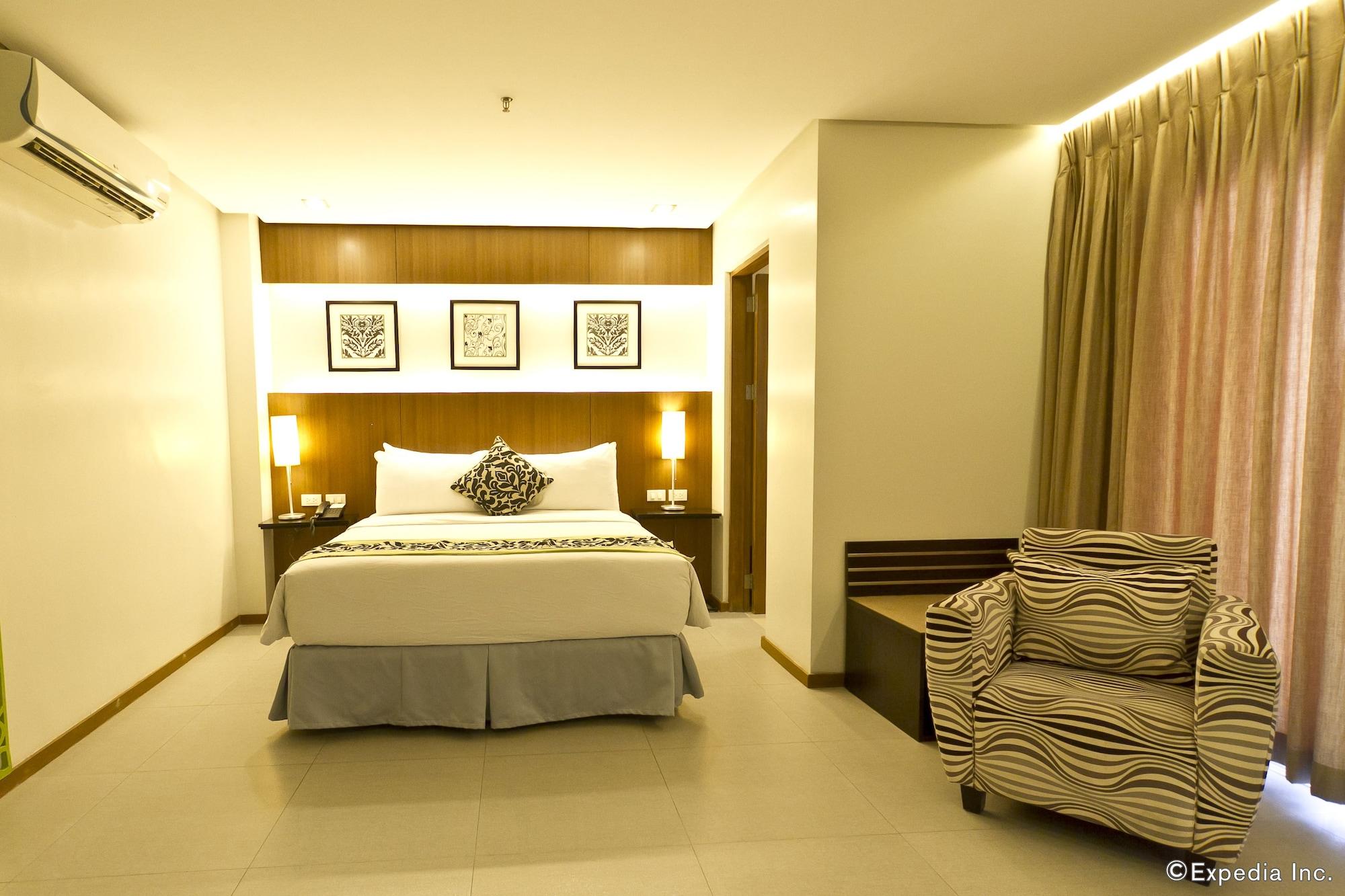 St Mark Hotel Cebu Екстер'єр фото