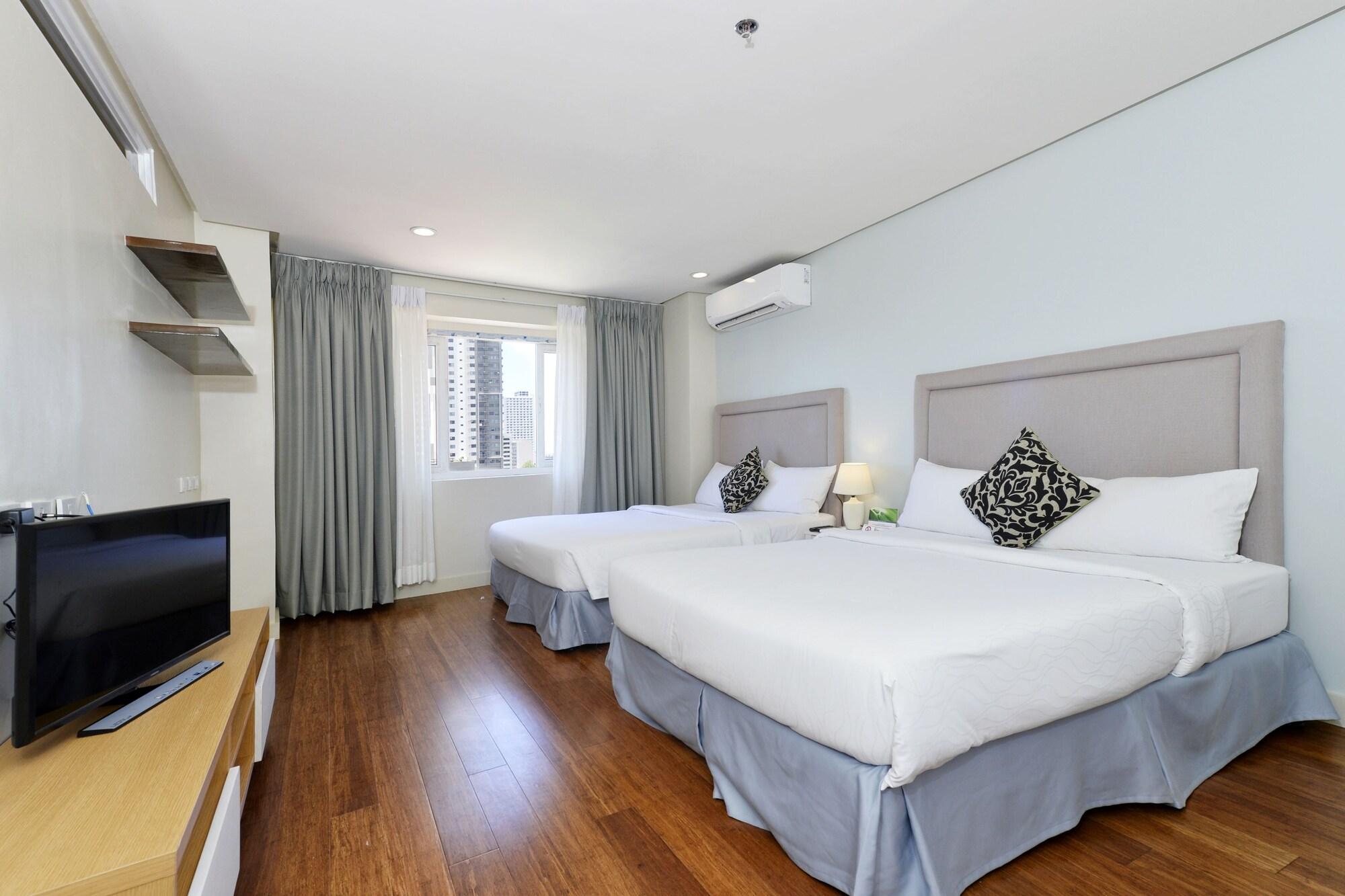St Mark Hotel Cebu Екстер'єр фото