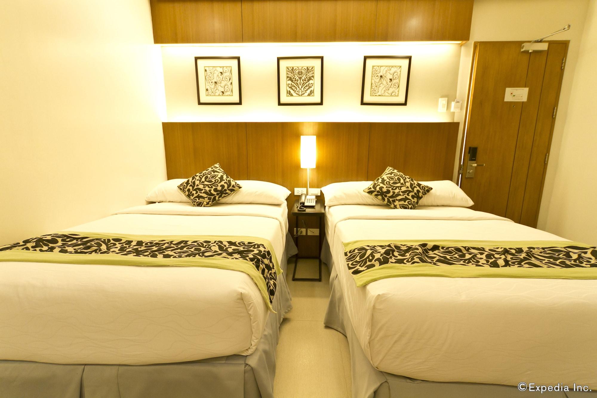 St Mark Hotel Cebu Екстер'єр фото