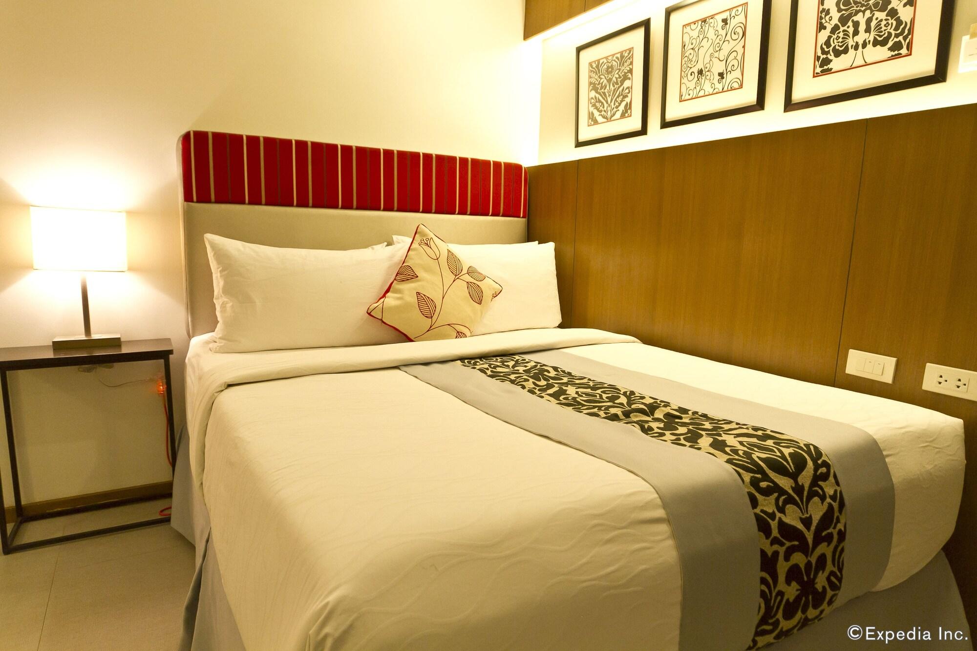 St Mark Hotel Cebu Екстер'єр фото