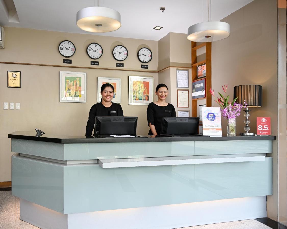 St Mark Hotel Cebu Екстер'єр фото