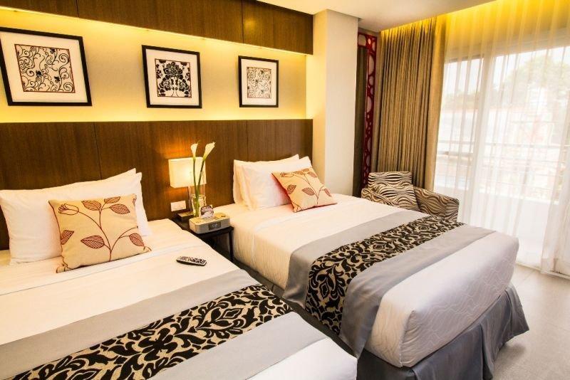 St Mark Hotel Cebu Екстер'єр фото