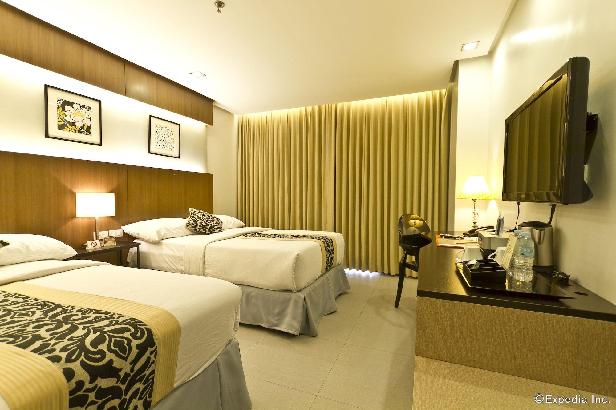 St Mark Hotel Cebu Екстер'єр фото